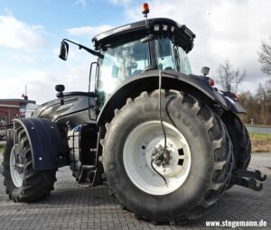 Valtra S374